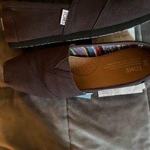 Black TOMS SIZE 8